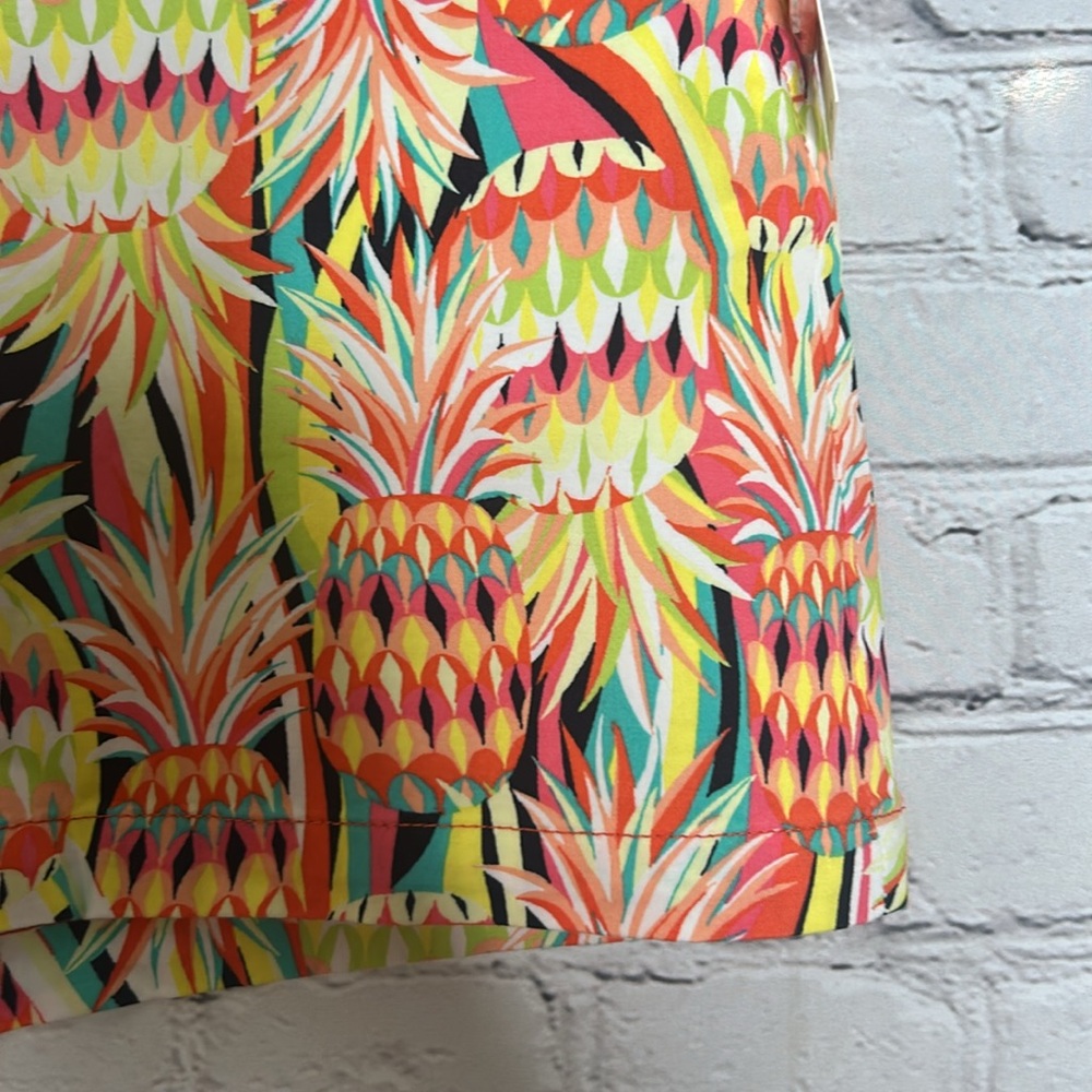 Crown & Ivy Yellow Green Pineapple Print Shorts Size Medium - Picture 8 of 14
